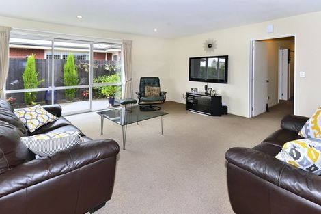 Photo of property in 22a Date Crescent, Aidanfield, Christchurch, 8025