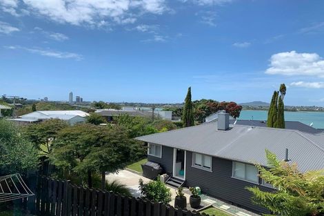 Photo of property in 3/83 Sylvan Avenue, Northcote, Auckland, 0627