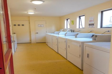 Photo of property in 3/125 Carrington Road, Point Chevalier, Auckland, 1025