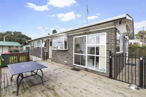 Photo of property in 256 Triangle Road, Massey, Auckland, 0614