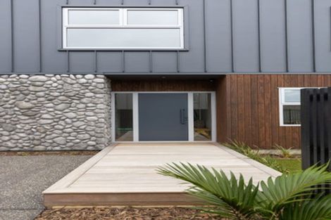 Photo of property in 16b Hine Street, New Plymouth, 4310