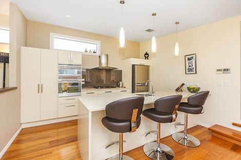 Photo of property in 10 Queen Street, Petone, Lower Hutt, 5012