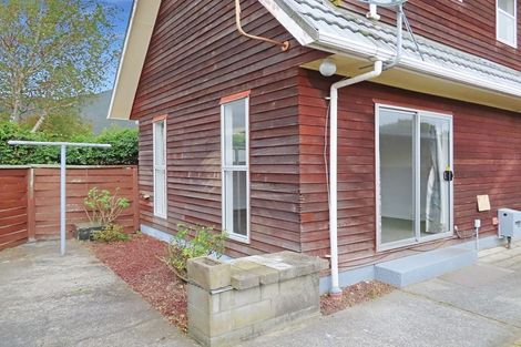 Photo of property in 2/15 Douglas Street, Waiwhetu, Lower Hutt, 5010