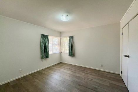 Photo of property in 2 Mirabell Place, Golflands, Auckland, 2013