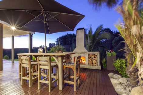 Photo of property in 105 Waterfall Road, Paraparaumu, 5032