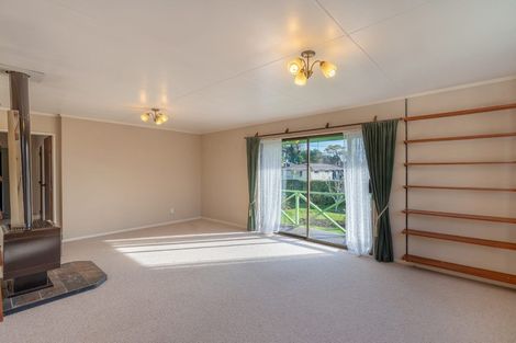 Photo of property in 4 Buckley Grove, Paraparaumu, 5032