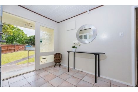 Photo of property in 63 Oreil Avenue, West Harbour, Auckland, 0618