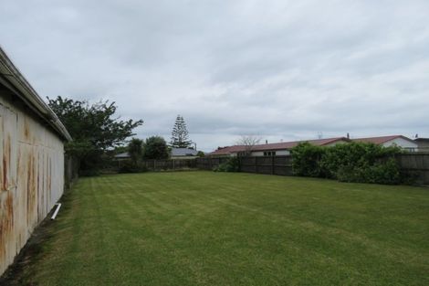 Photo of property in 27 Lyndhurst Street, Westport, 7825