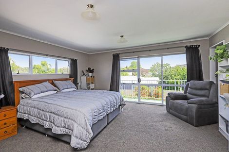 Photo of property in 8 Neeve Place, Taradale, Napier, 4112