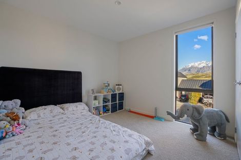 Photo of property in 40 Mulholland Drive, Jacks Point, 9371