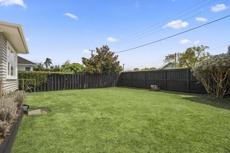 Photo of property in 1/50 Muir Avenue, Mangere Bridge, Auckland, 2022