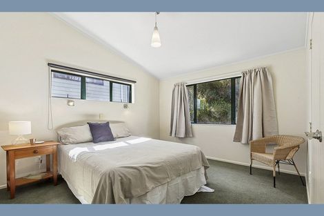 Photo of property in 6 Mitika Way, Strathmore Park, Wellington, 6022