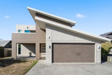 Photo of property in 15 Devoy Drive, Owhata, Rotorua, 3010