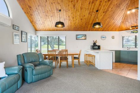 Photo of property in 2 Lake Court, Pauanui, Hikuai, 3579