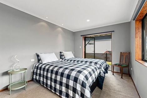 Photo of property in 3b Barrett Street, Westown, New Plymouth, 4310