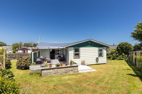 Photo of property in 15 Tahurangi Place, Spotswood, New Plymouth, 4310