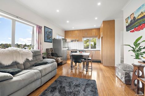 Photo of property in 11 Orton Street, Glenfield, Auckland, 0627