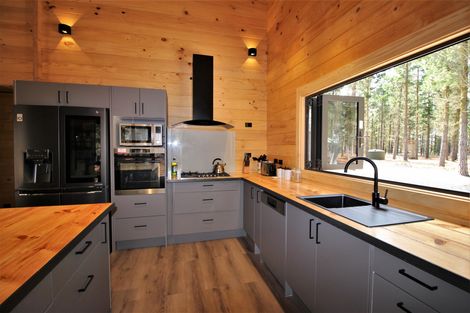 Photo of property in 390d Letts Gully Road, Letts Gully, Alexandra, 9393