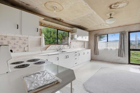 Photo of property in 15 Thomas Road, Orepuki, Riverton, 9881