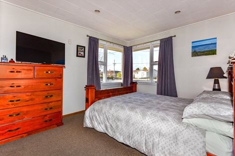 Photo of property in 90 Kendal Avenue, Burnside, Christchurch, 8053
