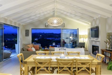 Photo of property in 7 Broadwater Close, Pyes Pa, Tauranga, 3112