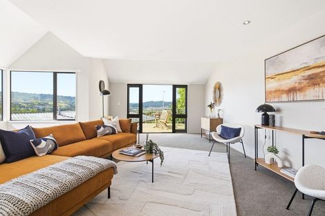 Photo of property in 6a Chastudon Place, Tawa, Wellington, 5028