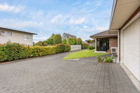 Photo of property in 75 Shepherd Road, Waipahihi, Taupo, 3330