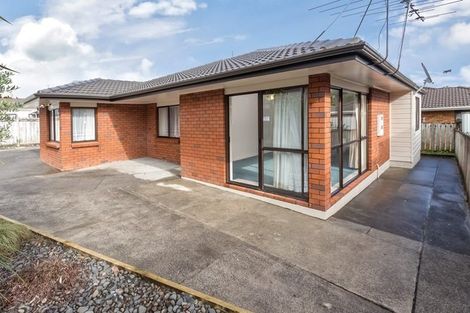 Photo of property in 2/91 Aviemore Drive, Highland Park, Auckland, 2010