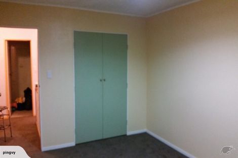 Photo of property in 2/35 Seabrook Avenue, New Lynn, Auckland, 0600