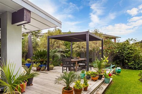 Photo of property in 46 The Circle, Manly, Whangaparaoa, 0930