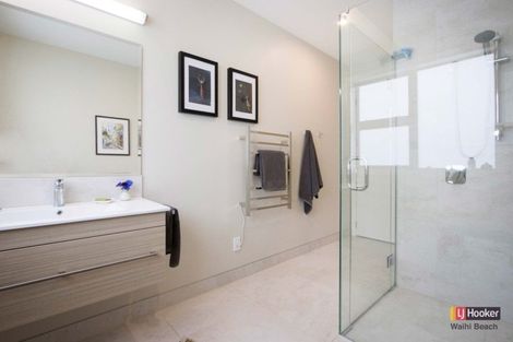 Photo of property in 31 Browns Drive, Waihi Beach, 3611