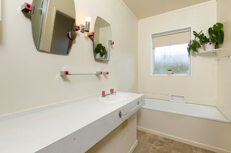 Photo of property in 1a Seymour Place, Bellevue, Tauranga, 3110