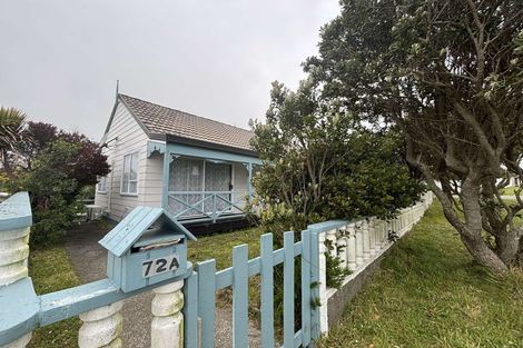 Photo of property in 72a Guadeloupe Crescent, Grenada Village, Wellington, 6037