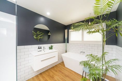 Photo of property in 3 Waimarama Court, Roslyn, Palmerston North, 4414