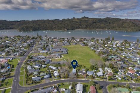 Photo of property in 5 Arthur Street, Whitianga, 3510
