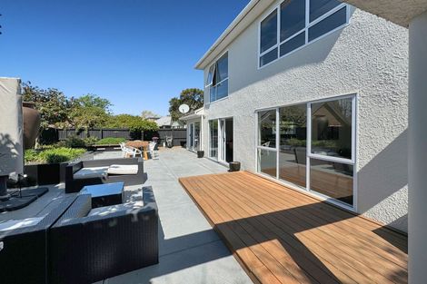 Photo of property in 70 Lake Terrace Road, Burwood, Christchurch, 8061