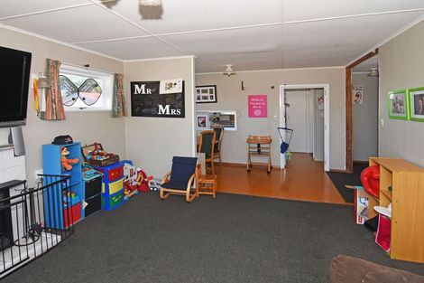 Photo of property in 43 Hillcrest Street, Solway, Masterton, 5810