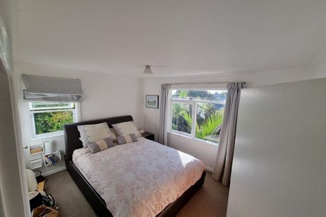 Photo of property in 2/16 Hogans Road, Glenfield, Auckland, 0629