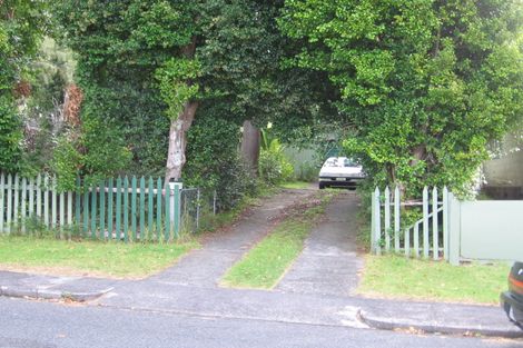 Photo of property in 4 Dawnhaven Drive, Te Atatu Peninsula, Auckland, 0610