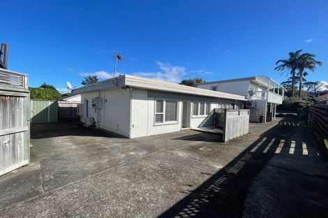 Photo of property in 2/58 Amaru Road, One Tree Hill, Auckland, 1061
