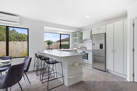 Photo of property in 8 Morestead Avenue, Huntington Park, Auckland, 2013