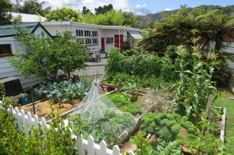 Photo of property in 112 Te Tiki Street, Coromandel, 3506