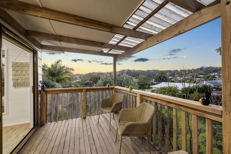 Photo of property in 34 Ocean Road, Surfdale, Waiheke Island, 1081