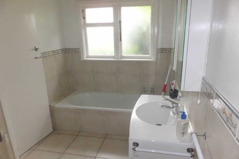 Photo of property in 5 Gladson Avenue, Sockburn, Christchurch, 8042