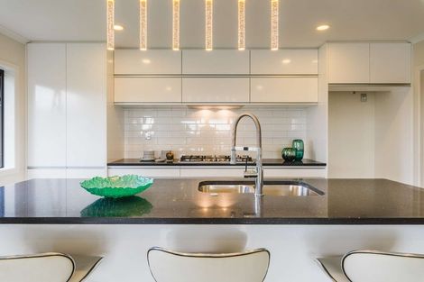 Photo of property in 9a Netherlands Avenue, Kelston, Auckland, 0602