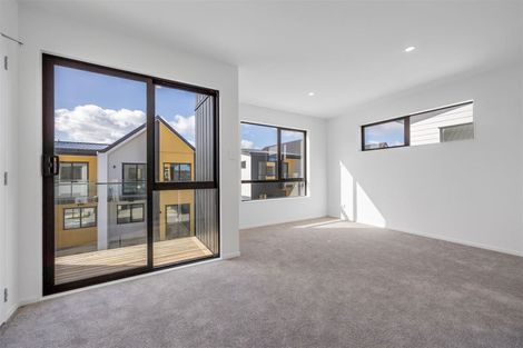 Photo of property in 14 Whakato Avenue, Kumeu, 0810