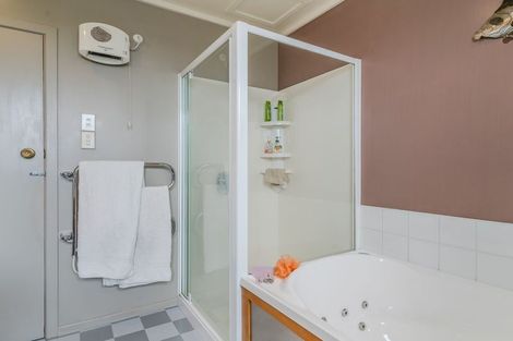 Photo of property in 40 Hocken Street, Kenmure, Dunedin, 9011