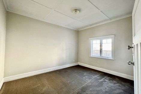 Photo of property in 82 Walmsley Road, Otahuhu, Auckland, 1062