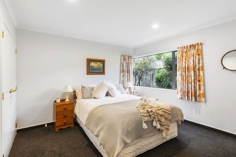 Photo of property in 52 Lorna Irene Drive, Raumati South, Paraparaumu, 5032