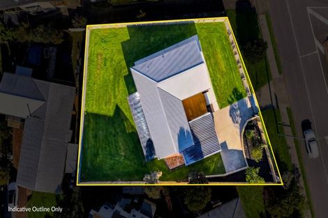 Photo of property in 313 East Coast Road, Mairangi Bay, Auckland, 0630